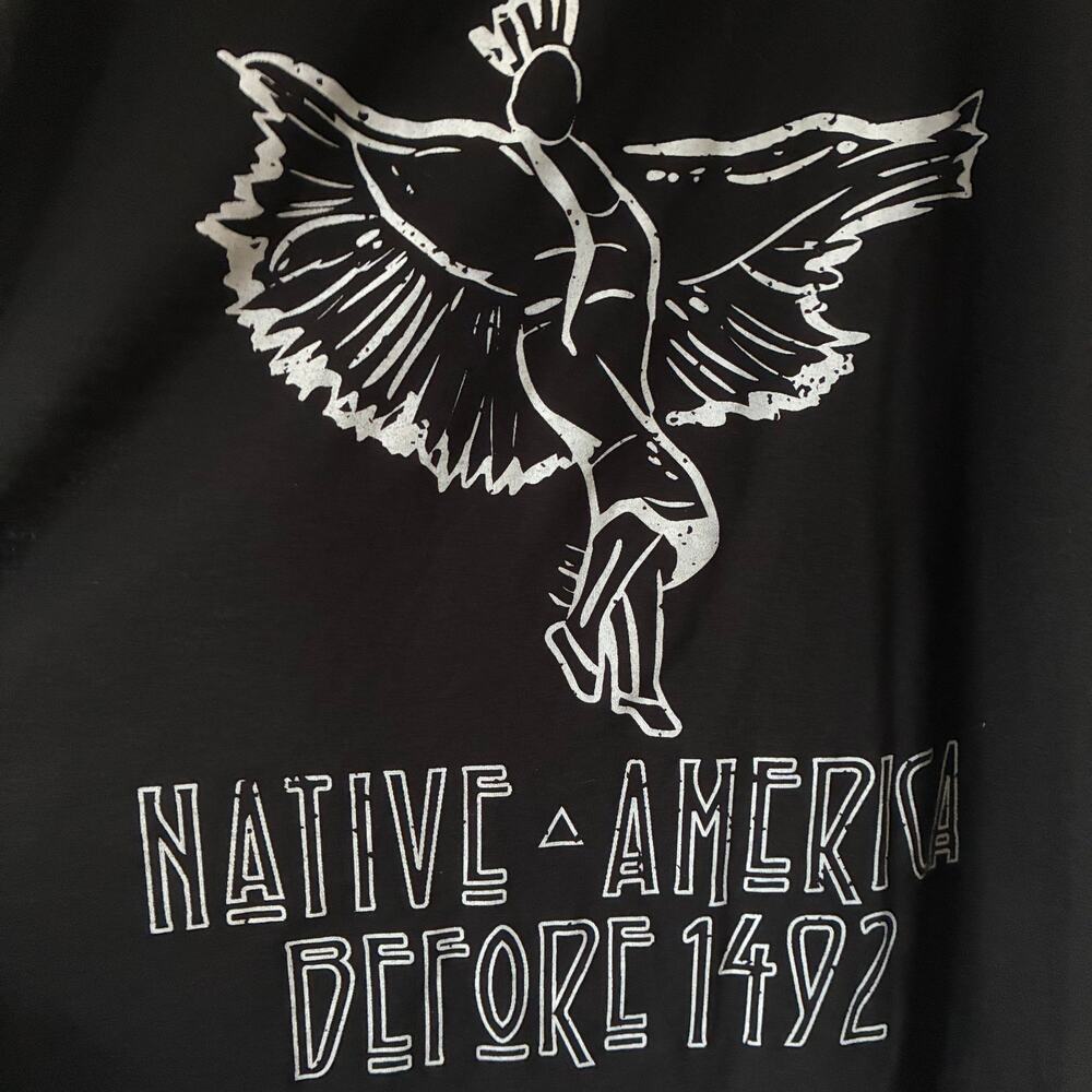 The Originals Native America Before 1492 Sleeveless Graphic Tee Women's L Black
